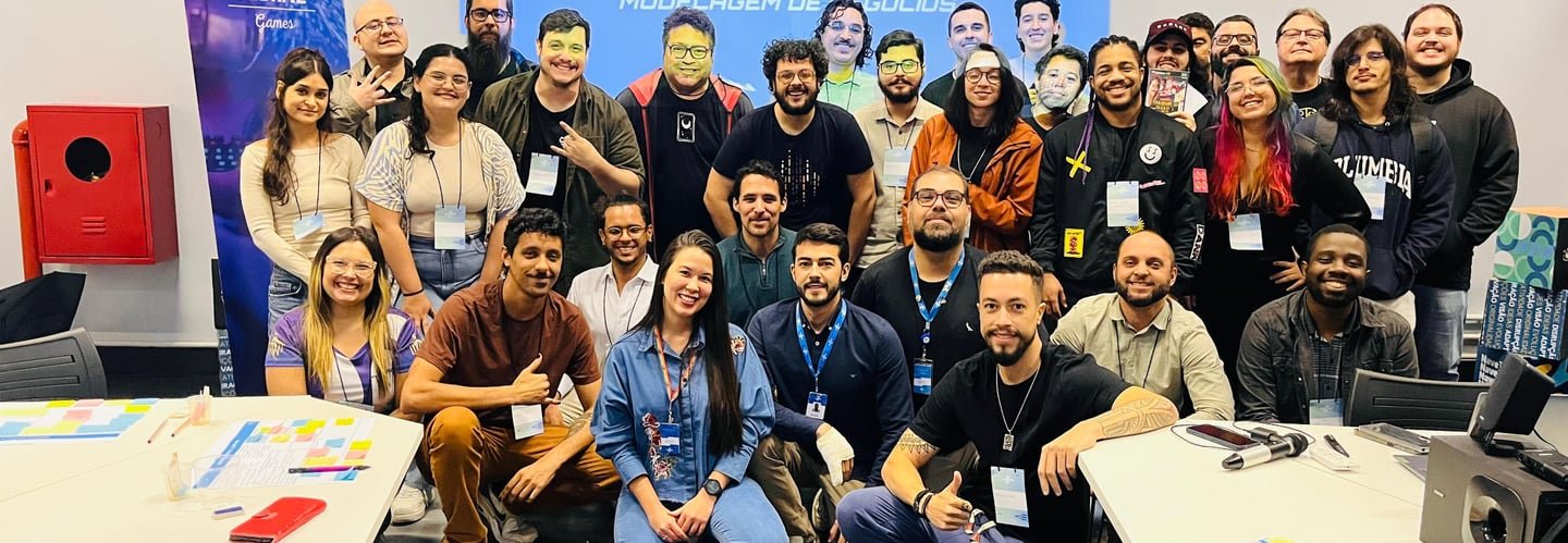 Apresentação de projetos de robótica para o público em feira de ciências